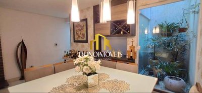 Casa, 4 quartos, 237 m² - Foto 1