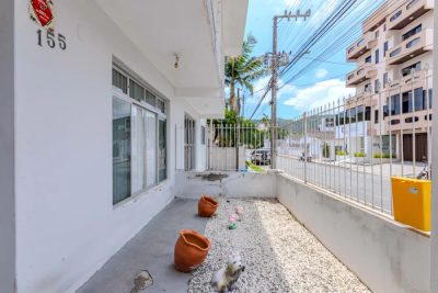 Sobrado, 3 quartos, 383 m² - Foto 1