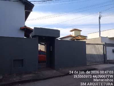 Casa, 2 quartos, 66 m² - Foto 1