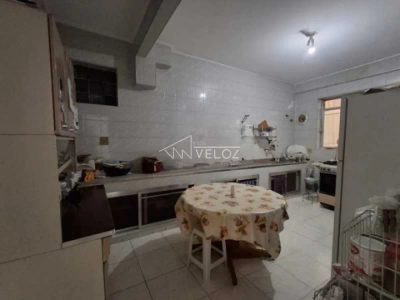 Apartamento, 3 quartos, 176 m² - Foto 1