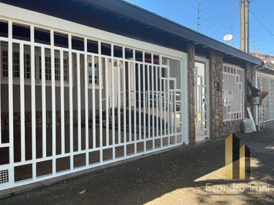 Casa, 3 quartos, 250 m² - Foto 1
