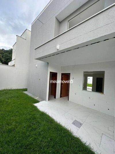 Casa, 4 quartos, 195 m² - Foto 2