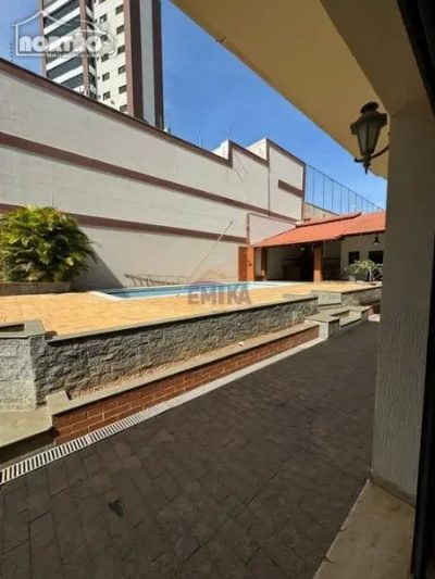 Casa, 5 quartos, 863 m² - Foto 1