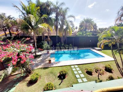 Sobrado, 3 quartos, 455 m² - Foto 1