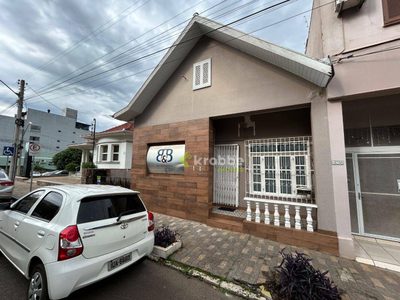Casa, 3 quartos, 200 m² - Foto 1