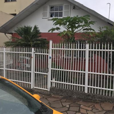 Casa, 6 quartos, 80 m² - Foto 1