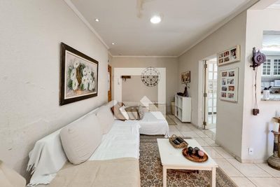 Casa, 3 quartos, 256 m² - Foto 3
