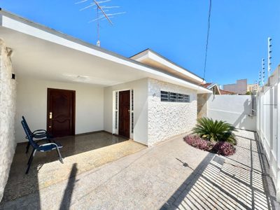Casa, 3 quartos, 200 m² - Foto 1