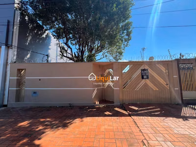 Casa, 2 quartos, 100 m² - Foto 1