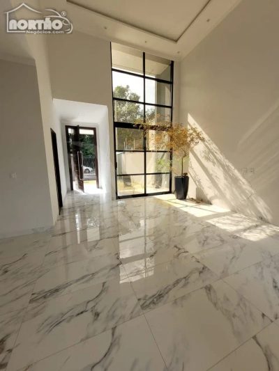 Casa, 4 quartos, 193 m² - Foto 2