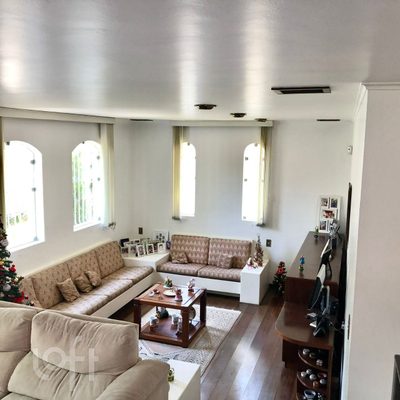Casa, 3 quartos, 219 m² - Foto 2