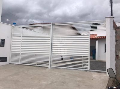 Casa, 2 quartos, 237 m² - Foto 1