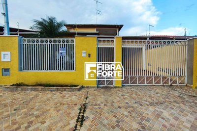 Casa, 3 quartos, 267 m² - Foto 1