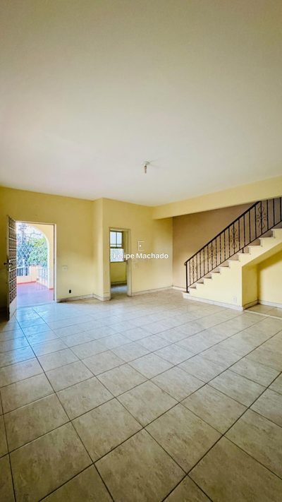 Casa, 5 quartos, 271 m² - Foto 1