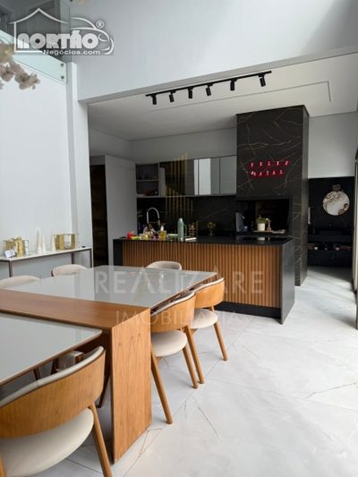 Casa, 2 quartos, 300 m² - Foto 2