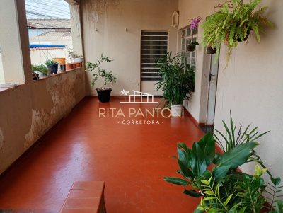 Casa, 3 quartos, 210 m² - Foto 1