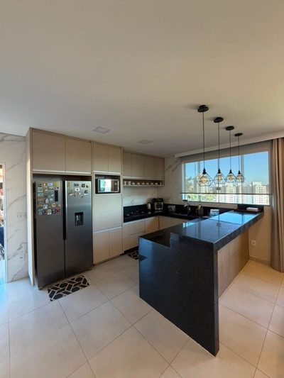Casa, 5 quartos, 230 m² - Foto 4