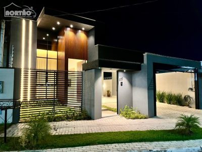 Casa, 3 quartos, 217 m² - Foto 1