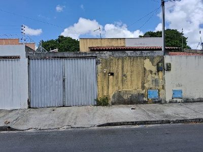 Casa, 2 quartos, 282 m² - Foto 1