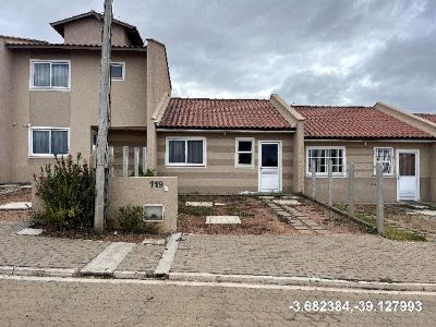 Casa, 2 quartos, 54 m² - Foto 1