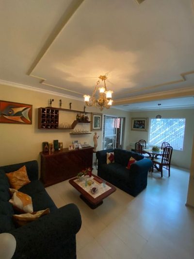 Casa, 3 quartos, 230 m² - Foto 1