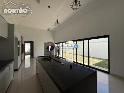 Casa, 1 quarto, 200 m² - Foto 3