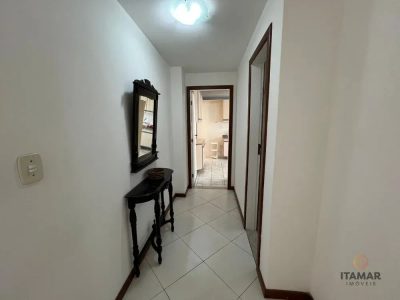 Cobertura, 3 quartos, 240 m² - Foto 2