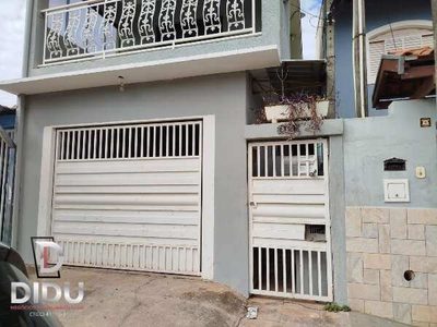 Casa, 4 quartos, 200 m² - Foto 1