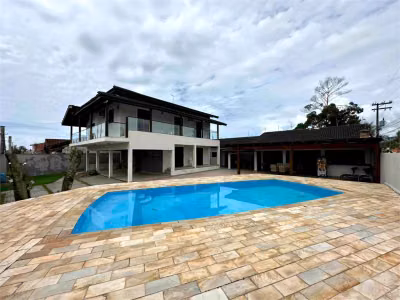 Sobrado, 5 quartos, 366 m² - Foto 1