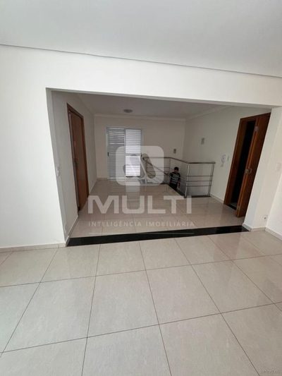 Cobertura, 3 quartos, 180 m² - Foto 1