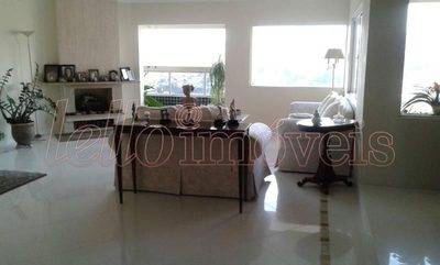 Apartamento, 3 quartos, 240 m² - Foto 1