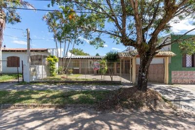 Casa, 3 quartos, 329 m² - Foto 1