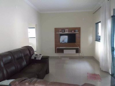 Casa, 3 quartos, 200 m² - Foto 1