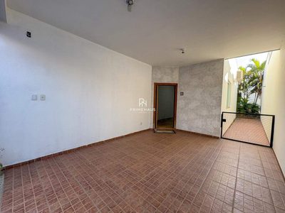 Casa, 4 quartos, 297 m² - Foto 2