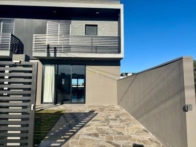 Sobrado, 3 quartos, 278 m² - Foto 1