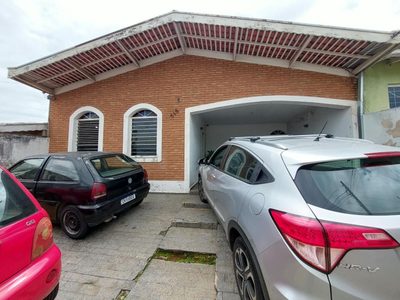 Casa, 3 quartos, 206 m² - Foto 1