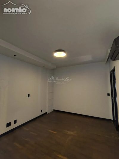 Casa, 5 quartos, 130 m² - Foto 4