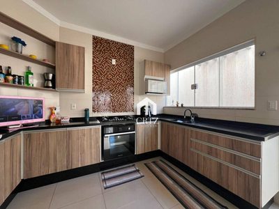 Casa, 3 quartos, 230 m² - Foto 4
