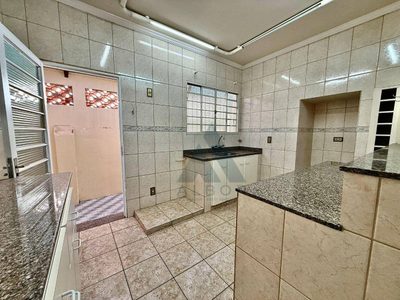 Casa, 3 quartos, 255 m² - Foto 4