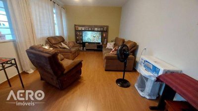 Casa, 3 quartos, 191 m² - Foto 3