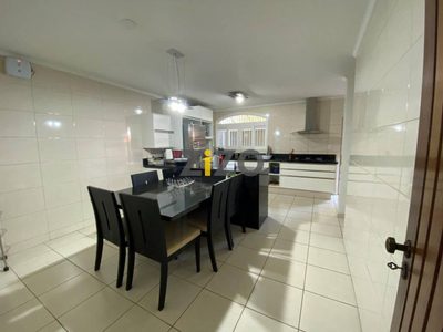 Casa, 4 quartos, 300 m² - Foto 4