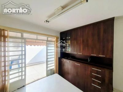 Casa, 5 quartos, 127 m² - Foto 3