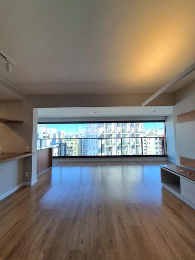 Apartamento, 3 quartos, 130 m² - Foto 2