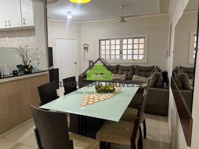 Casa, 3 quartos, 128 m² - Foto 1