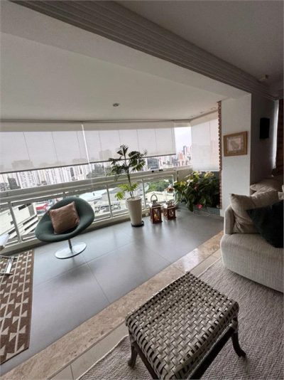 Apartamento, 3 quartos, 261 m² - Foto 2