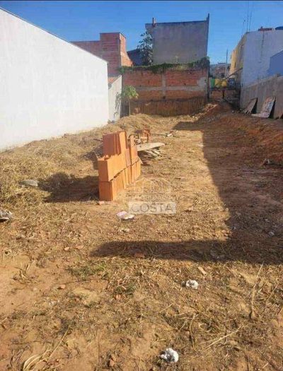 Terreno, 200 m² - Foto 2