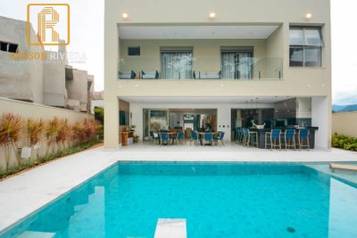 Casa, 6 quartos, 628 m² - Foto 1