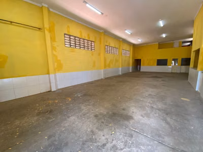 Prédio Inteiro - Foto 1