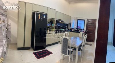 Casa, 3 quartos, 204 m² - Foto 4