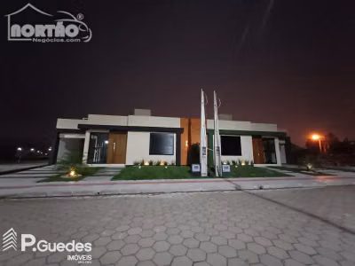 Casa, 2 quartos, 82 m² - Foto 1